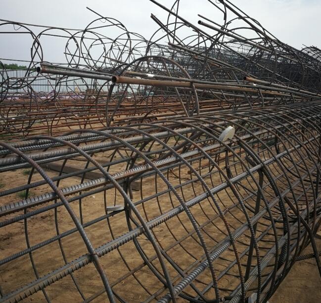 察哈尔右翼前高速公路施工现场